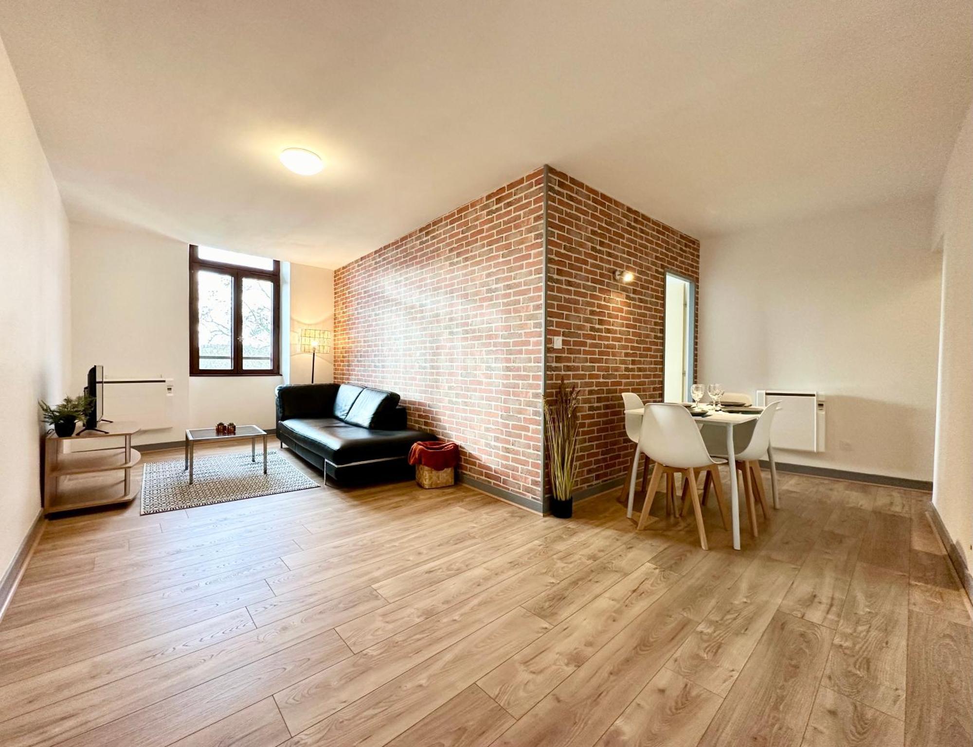 Апартаменты La Confluence - Vue Imprenable & Hyper Centre Мон-де-Марсан Экстерьер фото